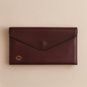 GUCCI Vintage Burgundy Leather Envelope Wallet Clutch Gold Logo